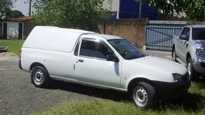 Miniatura Courier